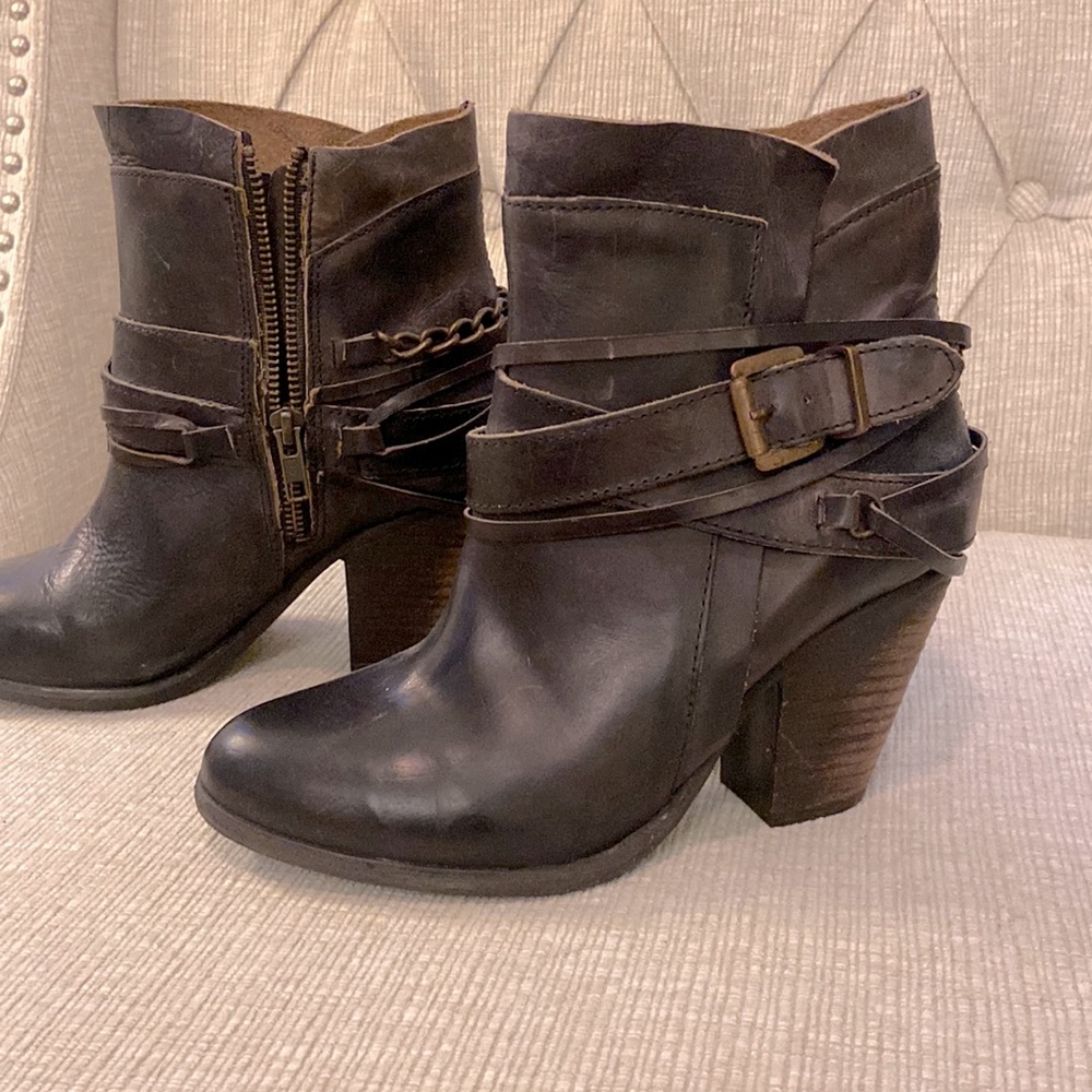 Steve Madden booties